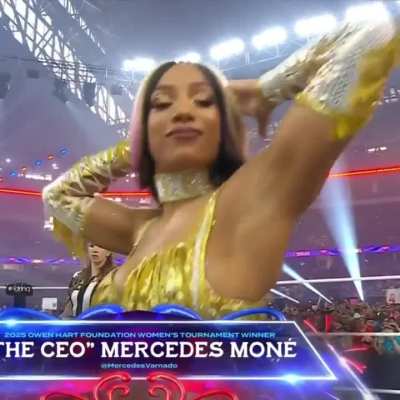 Mercedes Moné