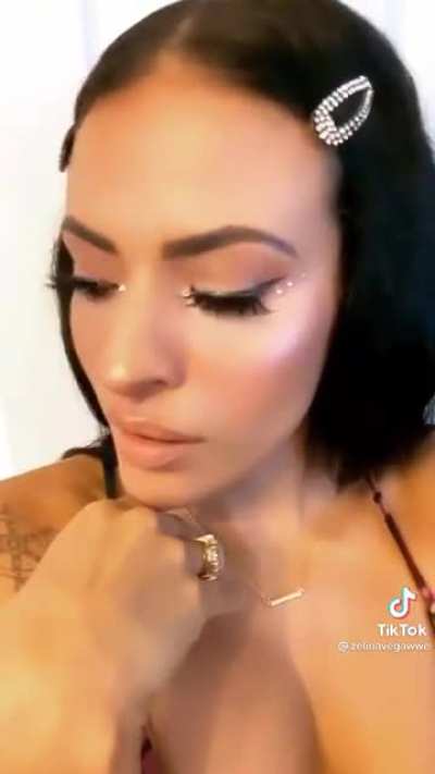 God she lookin good