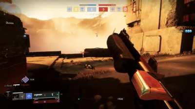 This titan comes out of nowhere YHEETS that poor hunter And jumps away like nothing happened..