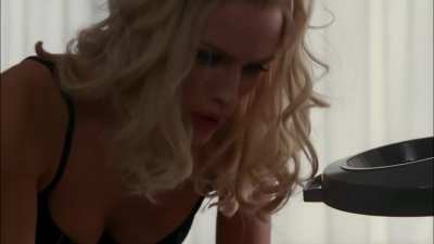 Jennifer Garner - Alias S01E10 (2001) Part 2
