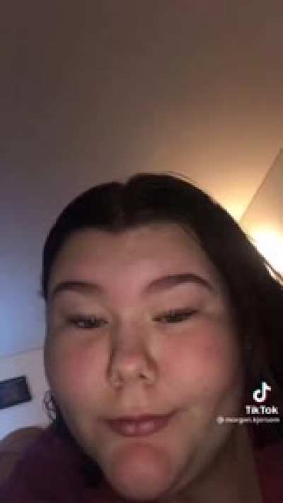 I doubt she made this video to make her friend feel good. The comment section was people roasting her friend. So, after these comments, she didn’t even delete the video lol