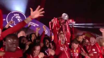 Full Trophy Lift