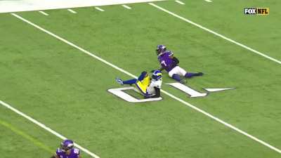 [Highlight] OBJ attempts to run through Patrick Peterson