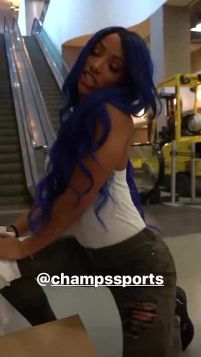 Sasha banks 🥵💦