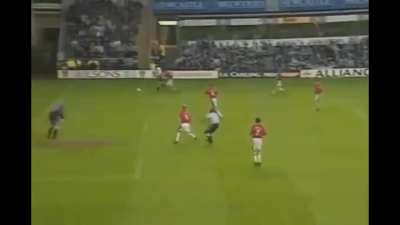 ON THIS DAY 1996: Newcastle United 5 - 0 Manchester United - Toon tear Champions to shreds at St James' Park