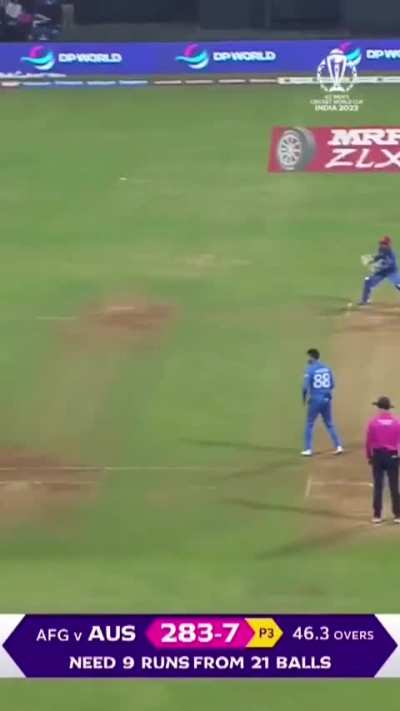 Last 4 balls of Maxwell’s innings