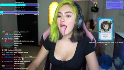 Imaginen las posibilidades con esa lengua🤤
