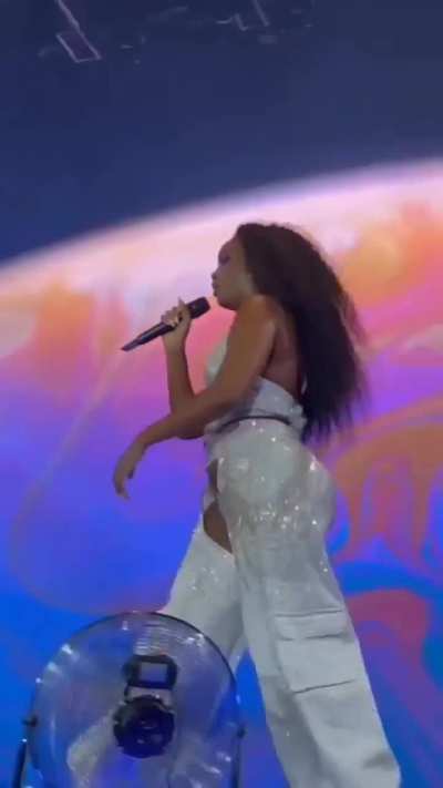 Iza