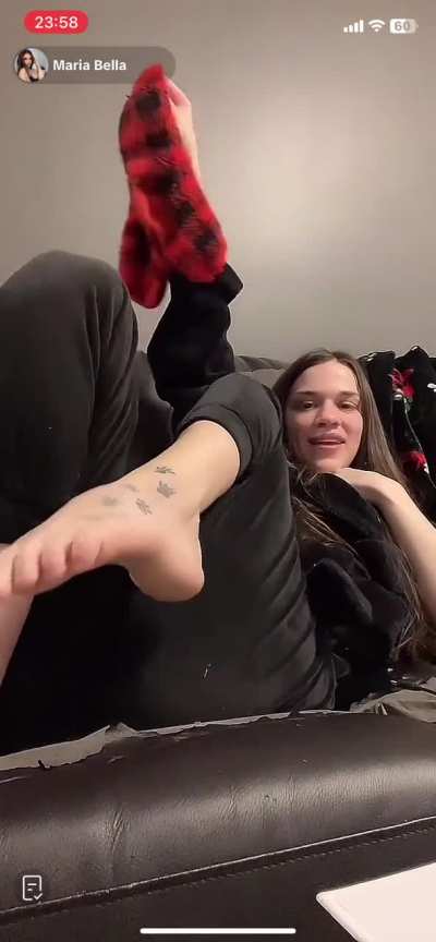 Maria Bella (@_letmariabellalive_) sock play