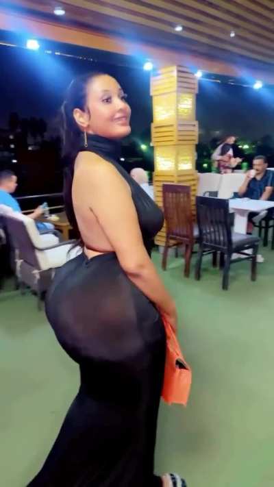 I love the fact African women get as much ass as possible when they get their butt done 🤤😍