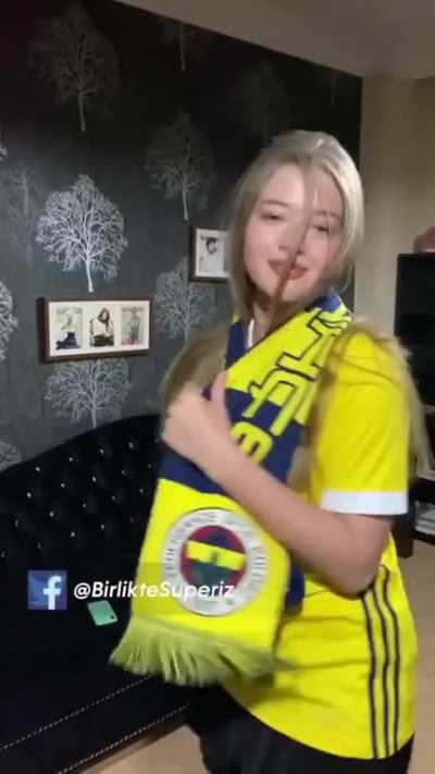 YAŞA FENERBAHÇEM 💛💙💛💙💛<wbr>💙💛💙💛