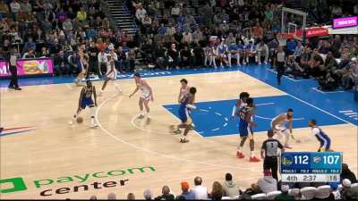[Highlight] Draymond stops the 2-on-1 fast break and Curry hits a catch and shoot three off a screen on the other end