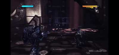 Preparem-se para uma onda de memes de Transformers (a marca da água no lado inferior direito é do canal que eu peguei a gameplay, não roubei meme de ninguém)