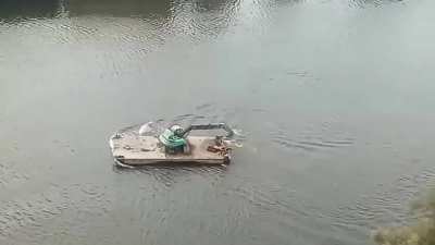 GONE KAYAKING. BE BACK LATER.exe