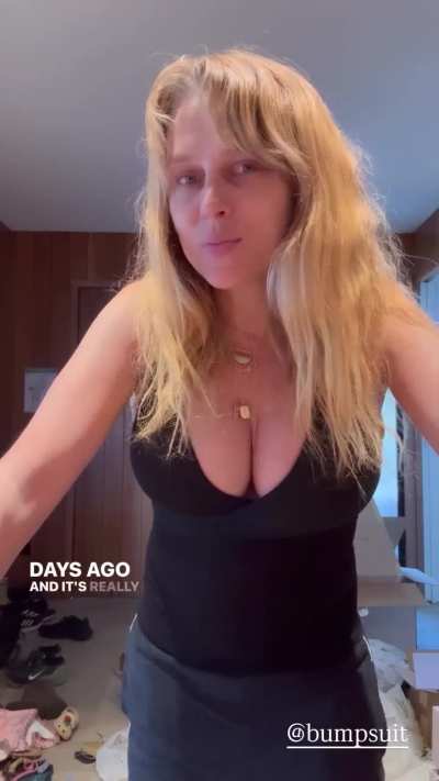 Postpartum CLEAVAGE!! IG 9 29 25
