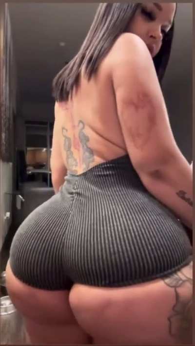👀