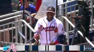 [Highlight] Ronald Acuña Jr.'s 2-run homer gives the Braves in the lead in the third.