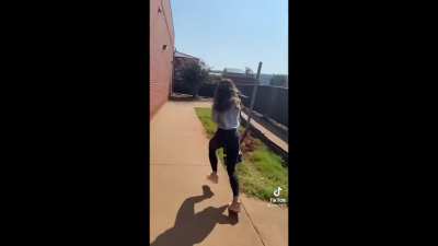 Girl steals thousands of dollars worth of phones for TikTok. smh what a loser