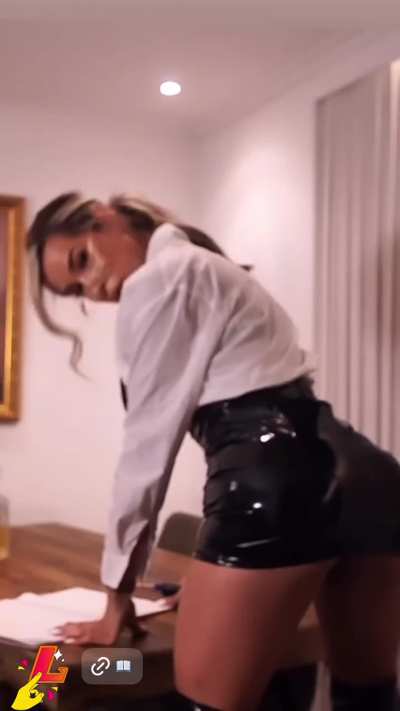 Jhenna Greey