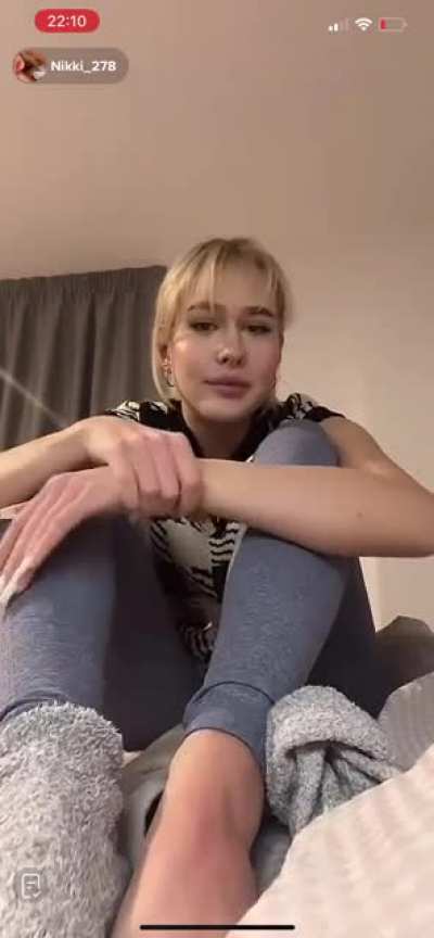 @nikolaa265 She loves showing off her feet - Part 1 - socks and toes