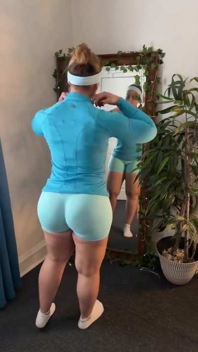 She getting thicker every time 😮‍💨
