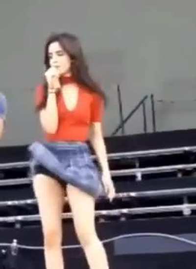 Upskirt 