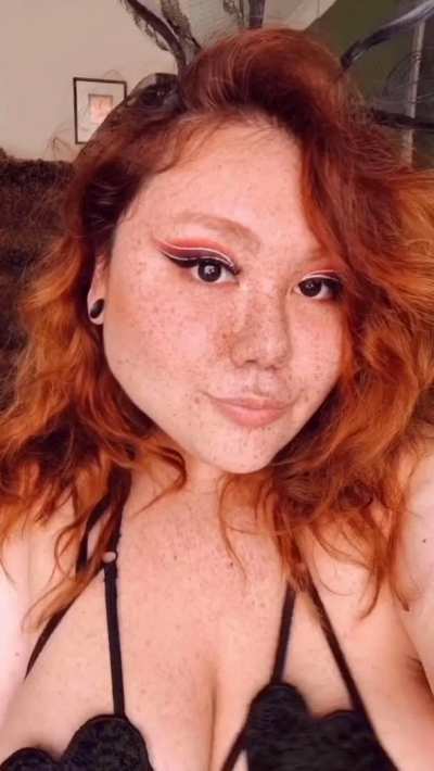 A cute hot gif! Will I make a good Jessica rabbit? 🥕 ✨OF link and full length videos in the comments✨