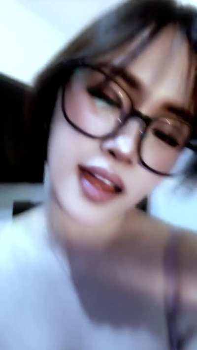 1093