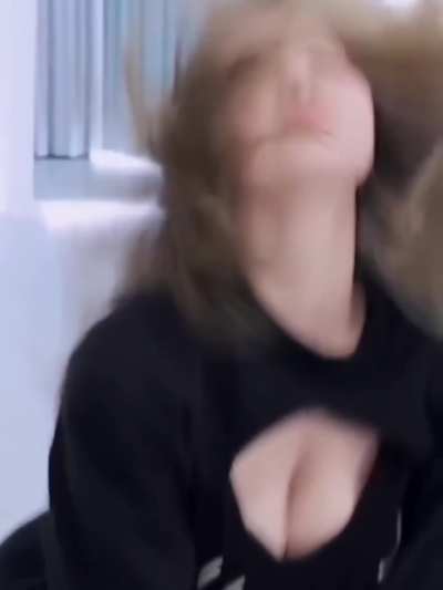Momo - TWICE