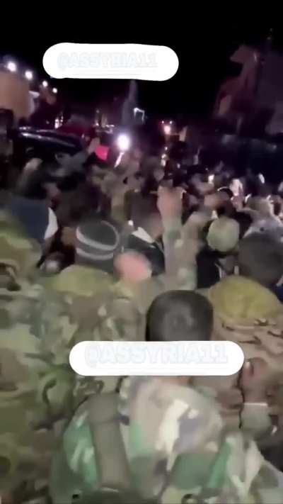 Video-SAA soldiers in center of Hama