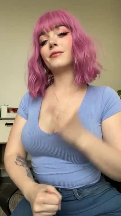 Emily - TikThot