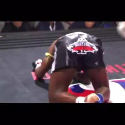 Nathan “Carnage” Corbett ripping a great body shot.