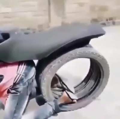 🏍️🤝