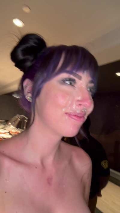 Cumwalk in a hotel