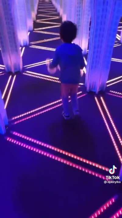 Kids in mirrormaze