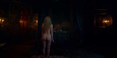 Elle Fanning - The Great