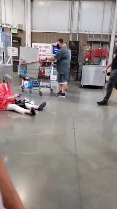 Karen's Trip to Costco