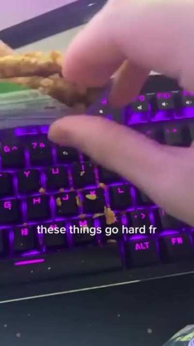 Blursed_snacktime