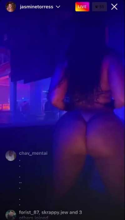 Thick booty ass!!