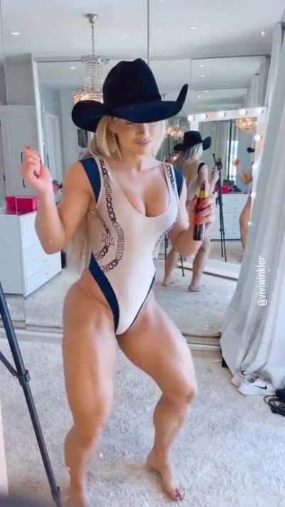 Cowgirl Vivi 🤠