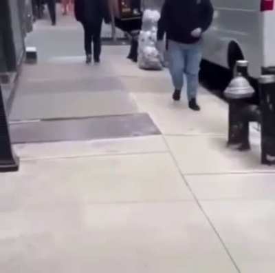Scared the shit outta that nigga 🤣
