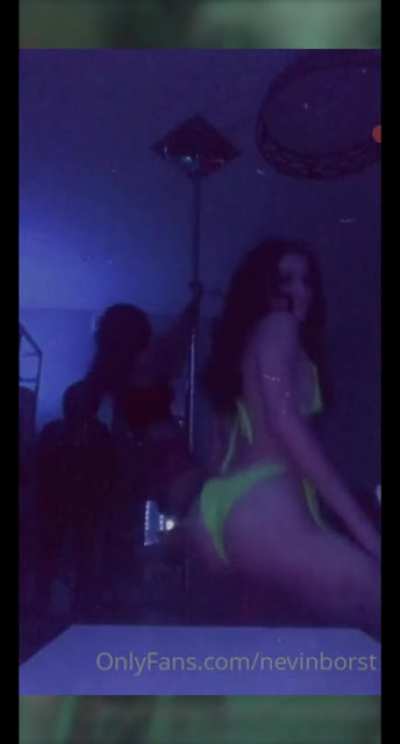 Twerk sum 😗😲