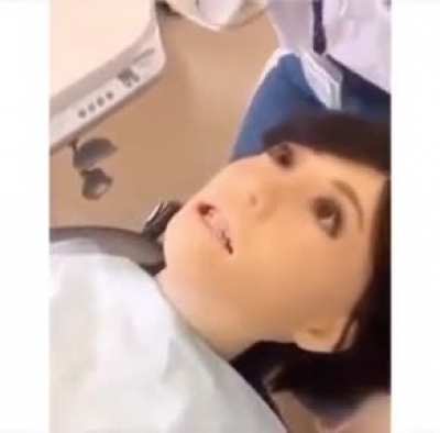 Негодует!