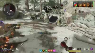 Full horde of zombies vs 1 Molotov
