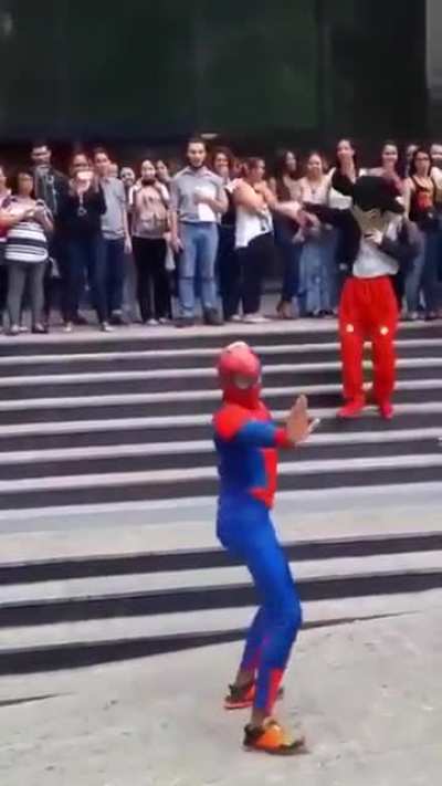 salio el nuevo spiderman 