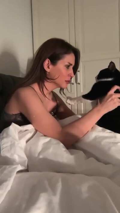 Aynur Aydın 