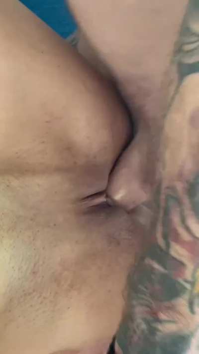 Filling up my pussy first thing in the morning