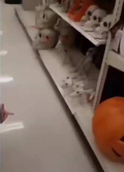 How to traumatize a child 101