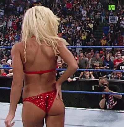 Torrie Wilson is such a hoe 😍