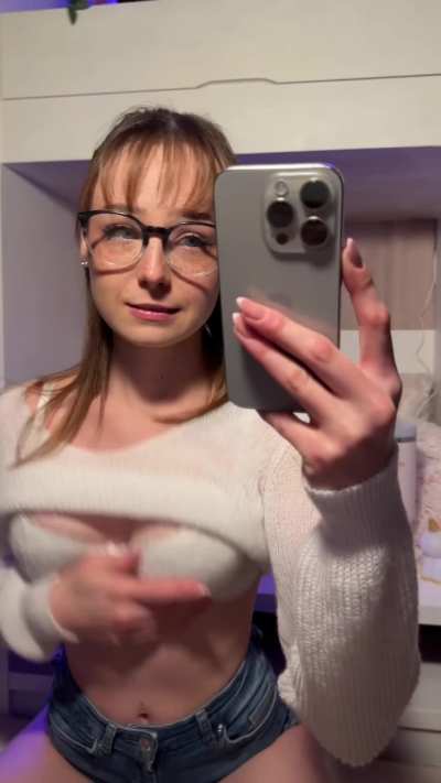 I’ve noticed a serve lack of tiny 18yo dolls in this subreddit, so I’m here to help out